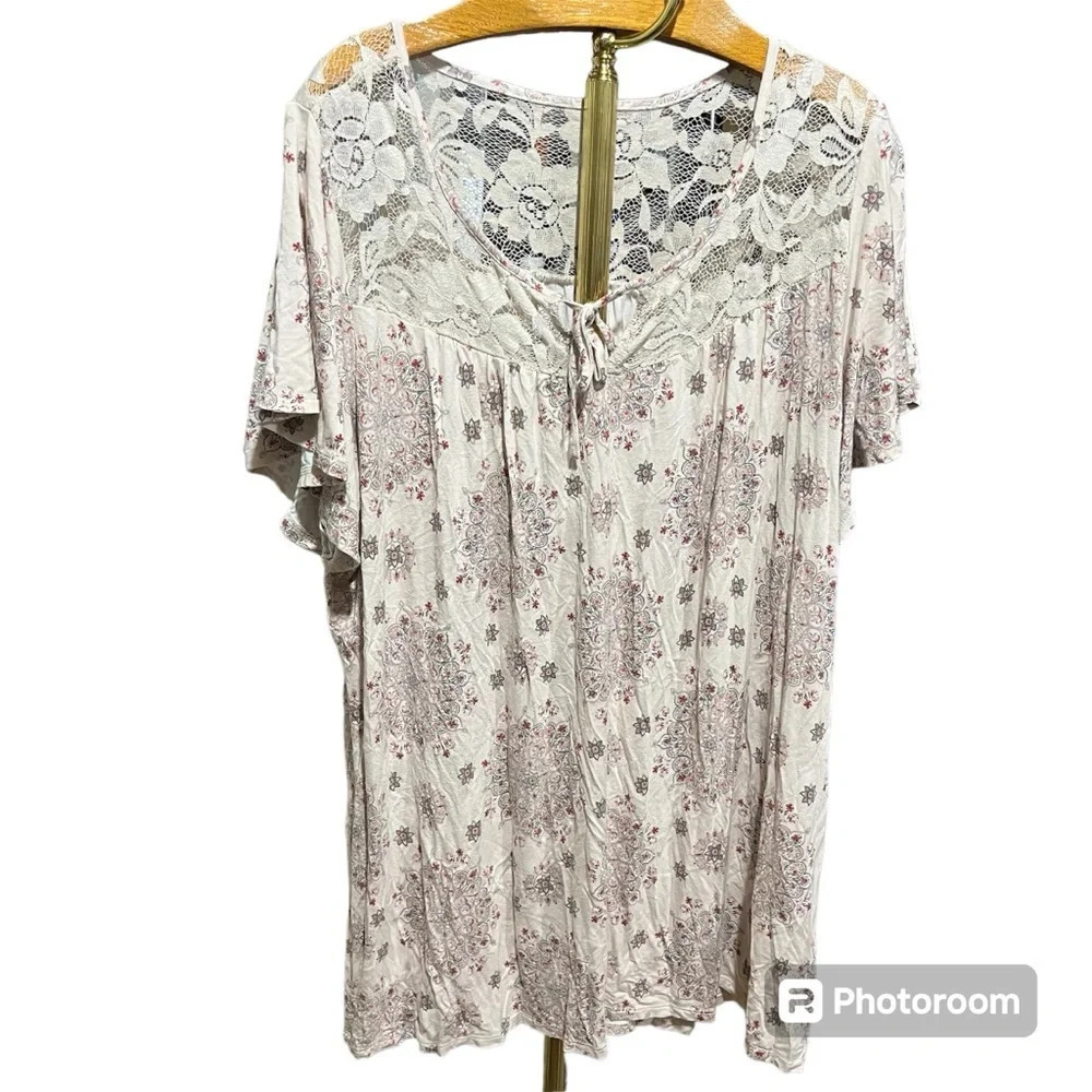 TORRID ~ Bundle of Two Business Casual Tops Floral Boho Lace Super Soft Knits - Picture 9 of 16